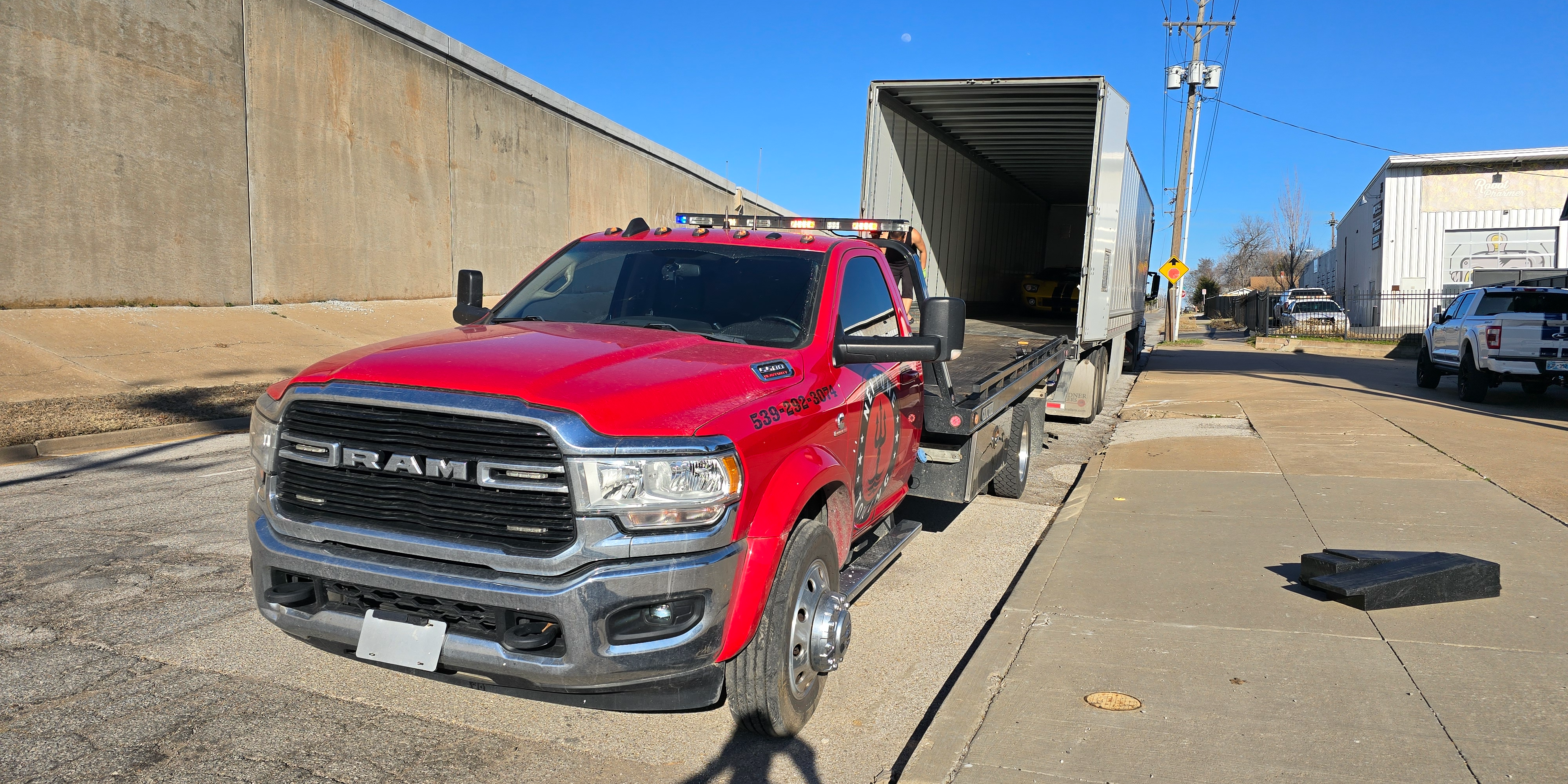 Jump Start Tulsa | Fast 12-Volt & 24-Volt Battery Service Image