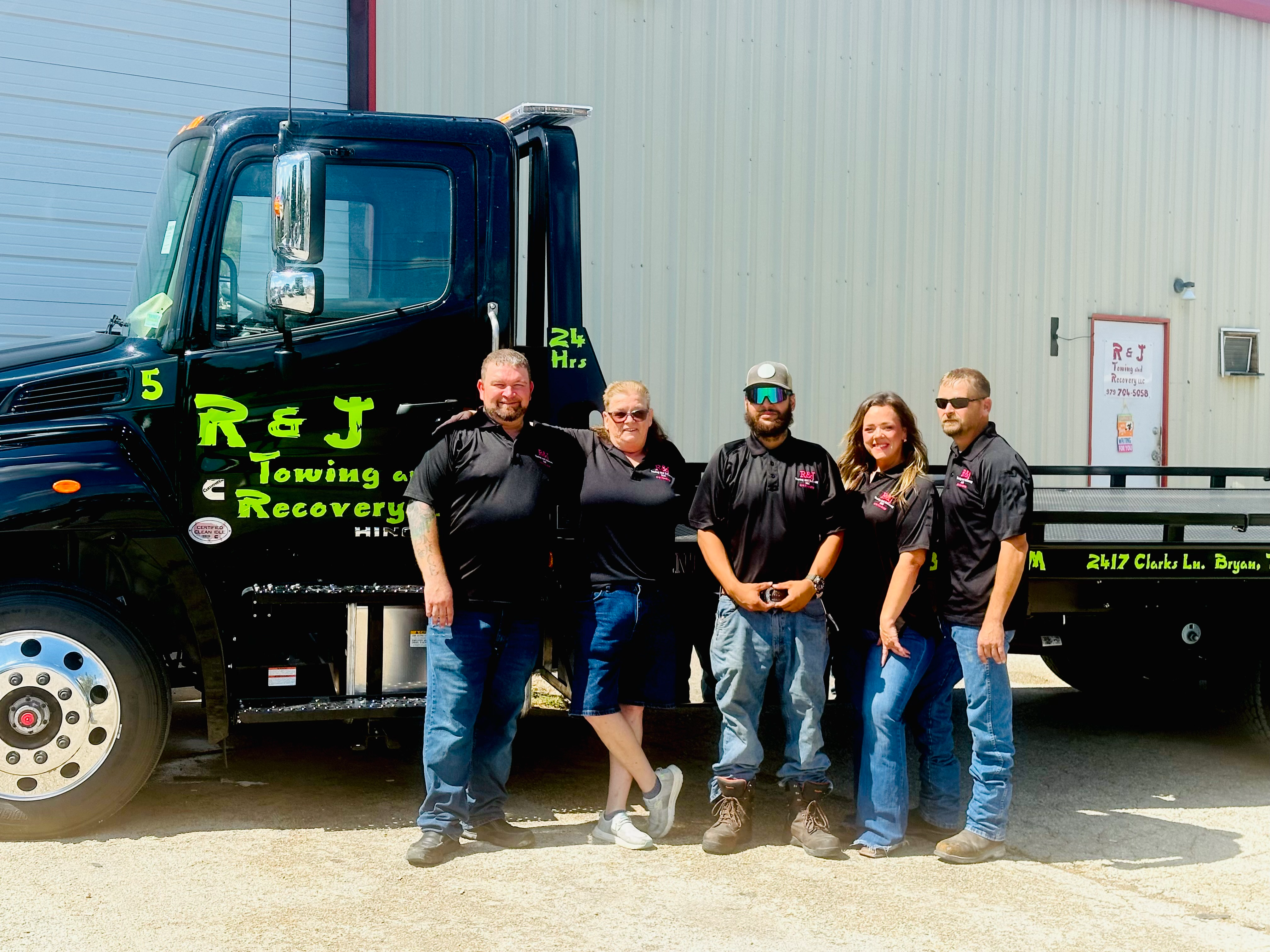 R&J Towing And Recovery LLC Towing.com Profile Banner